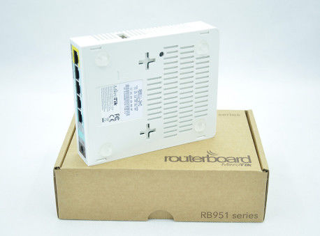 Точка подхода гигабита Mikrotik RB951G-2HnD 600MHz 7W SOHO